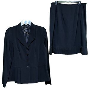 NWT T.‎ Milano Size 14 2-Piece Suit Pleated Blazer Skirt Combo Black